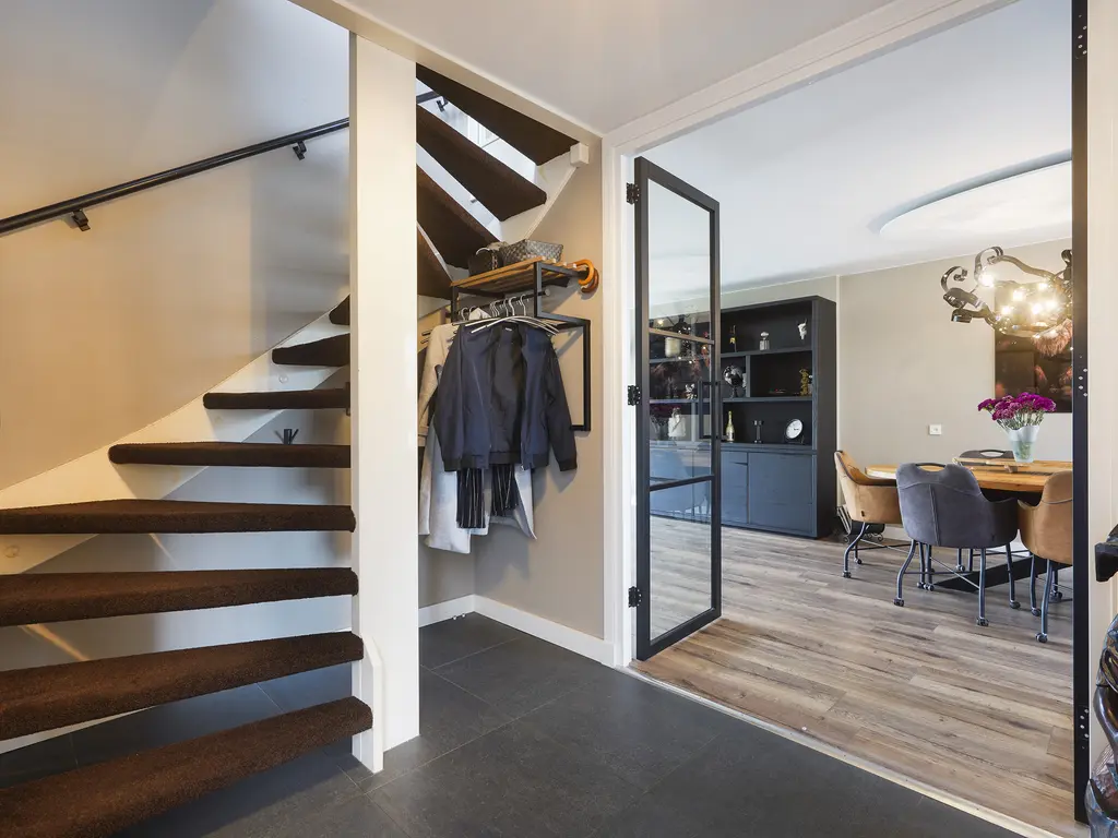 Van Houtenstraat 43, NAALDWIJK