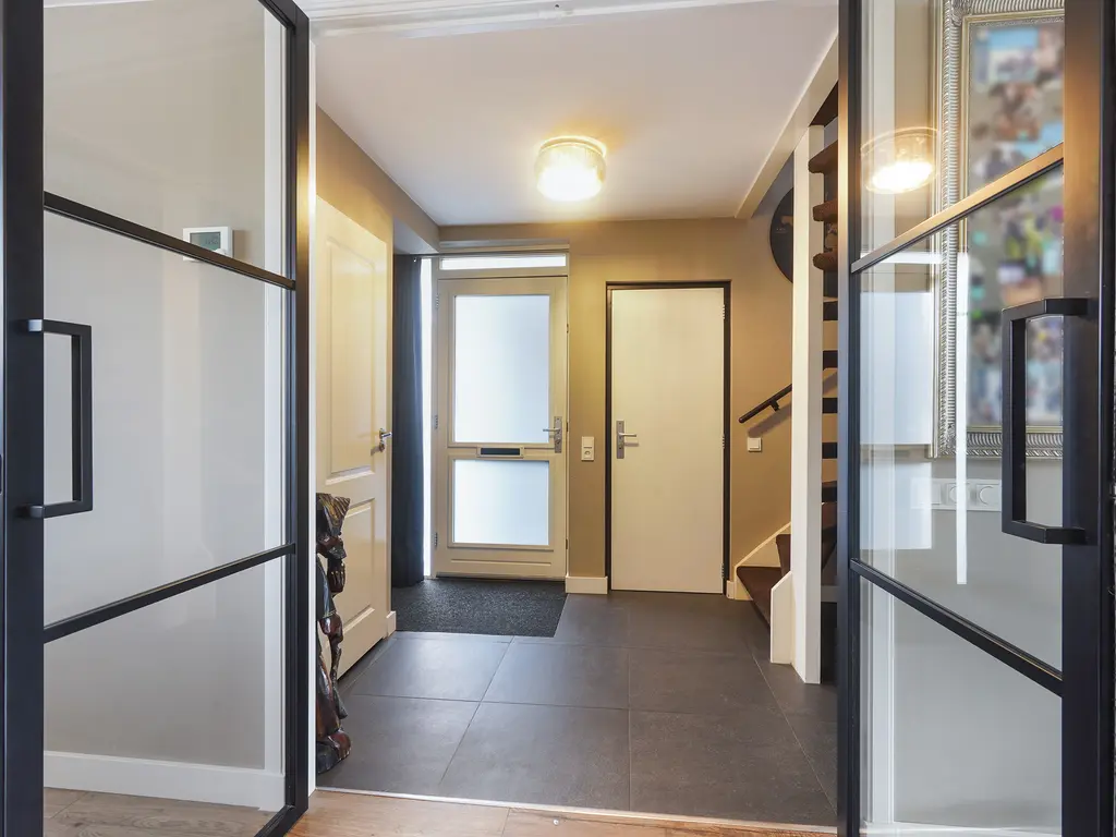 Van Houtenstraat 43, NAALDWIJK
