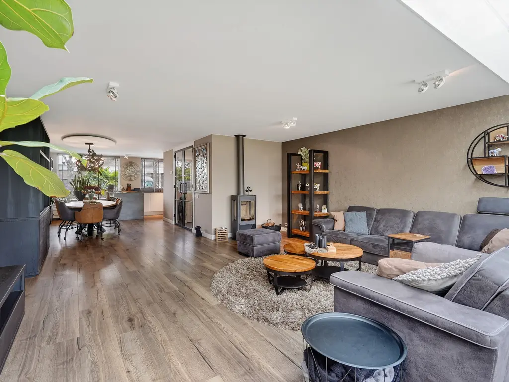 Van Houtenstraat 43, NAALDWIJK