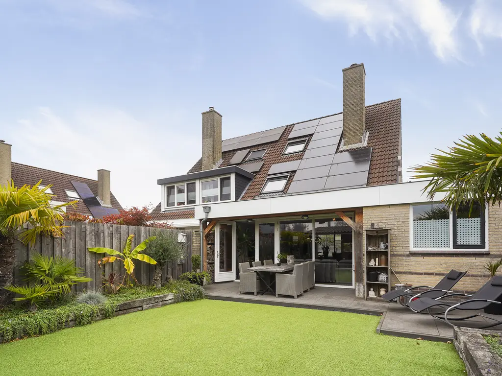 Van Houtenstraat 43, NAALDWIJK