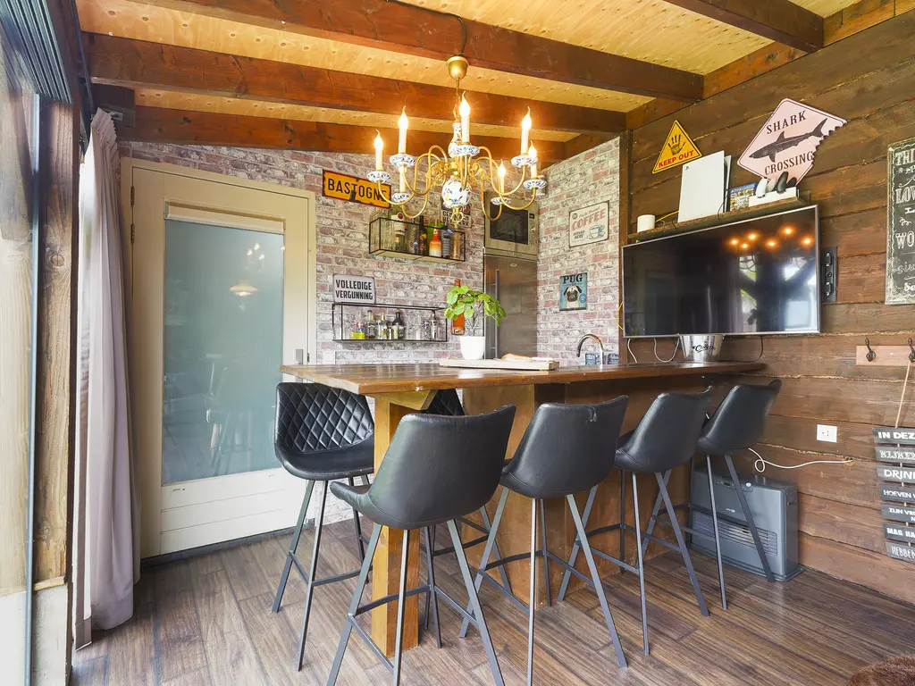 Van Houtenstraat 43, NAALDWIJK