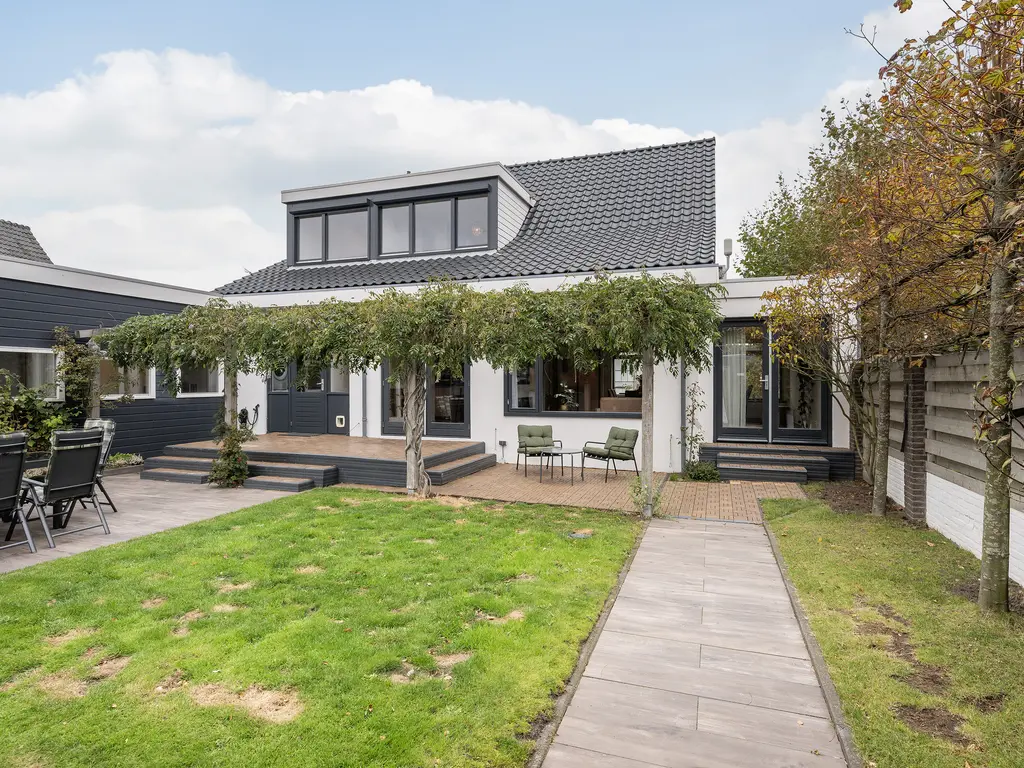 Hoge Geest 47, NAALDWIJK