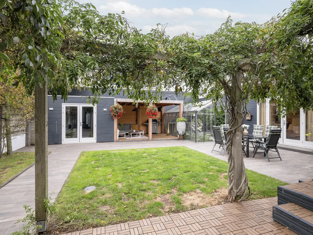 Hoge Geest 47, NAALDWIJK