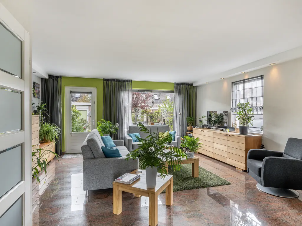 Groen van Prinstererstraat 27, NAALDWIJK