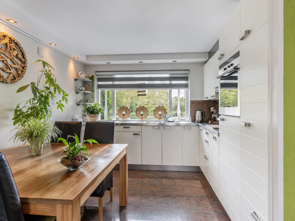 Groen van Prinstererstraat 27, NAALDWIJK