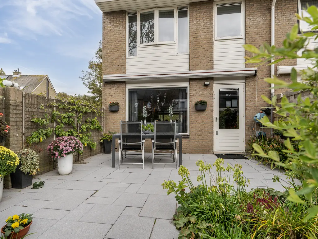 Groen van Prinstererstraat 27, NAALDWIJK