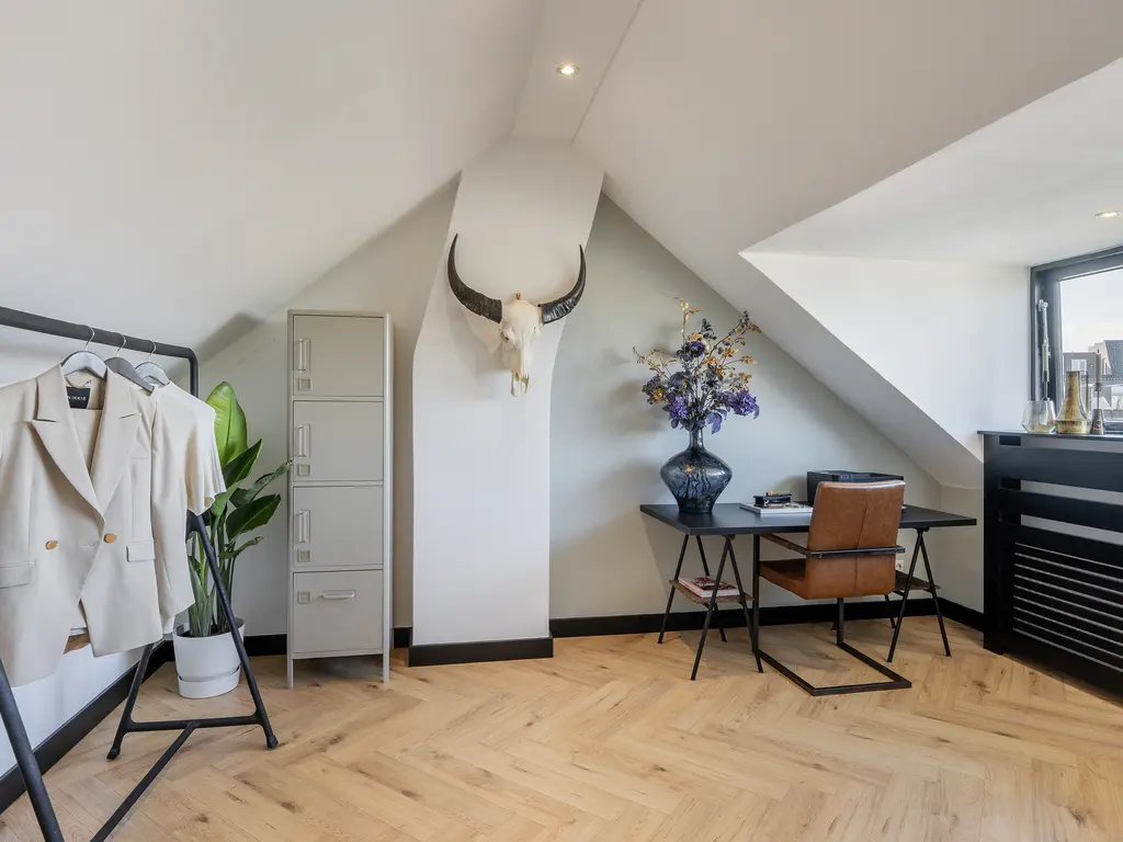 Rembrandtstraat 6, MONSTER