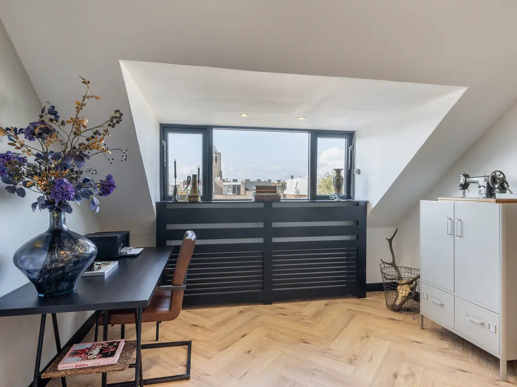 Rembrandtstraat 6, MONSTER