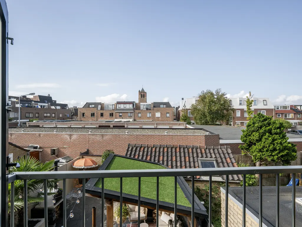 Rembrandtstraat 6, MONSTER