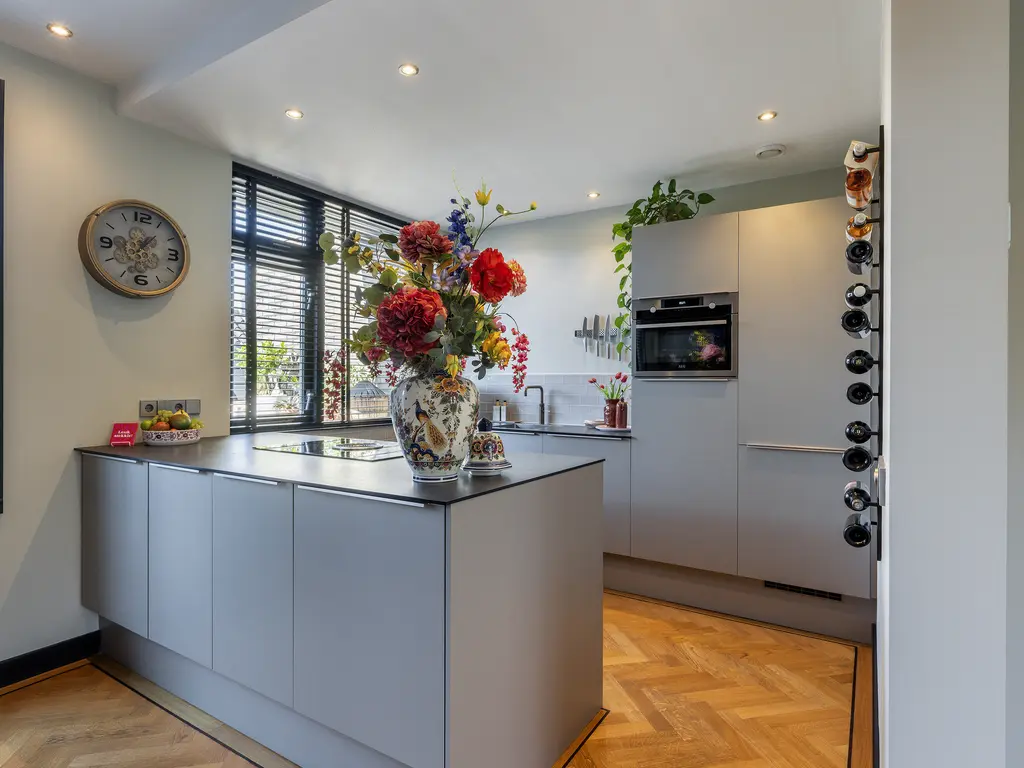 Rembrandtstraat 6, MONSTER