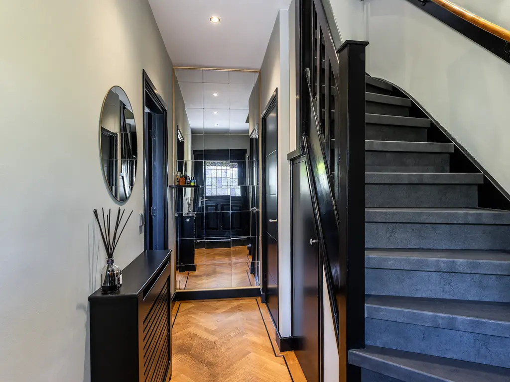 Rembrandtstraat 6, MONSTER