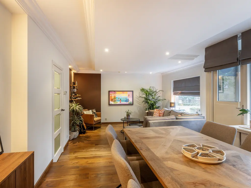 Rijnvaartweg 8, 'S-GRAVENZANDE