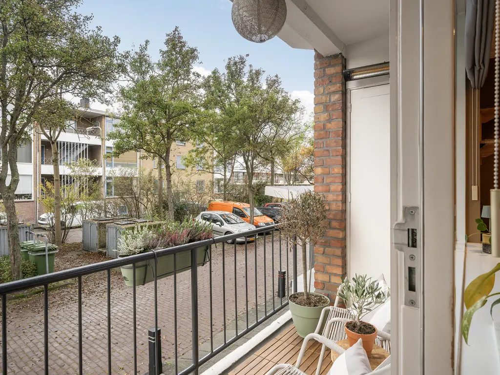 Rijnvaartweg 8, 'S-GRAVENZANDE