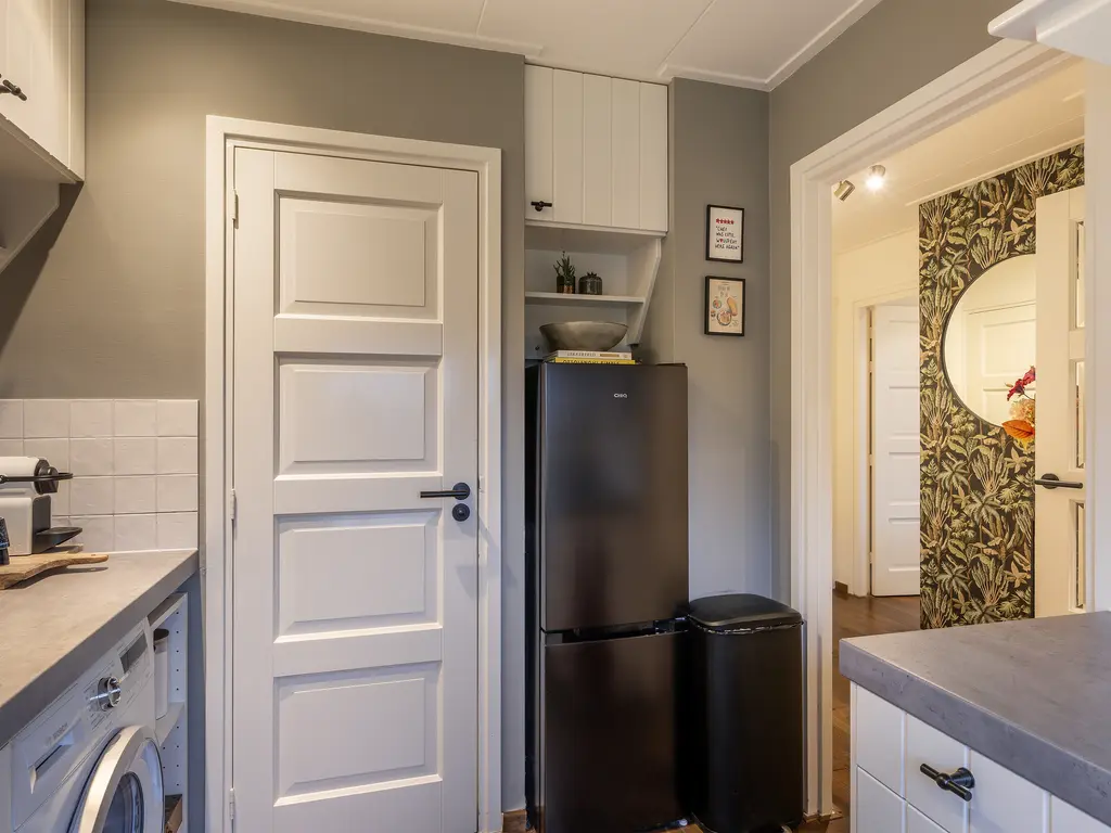 Rijnvaartweg 8, 'S-GRAVENZANDE