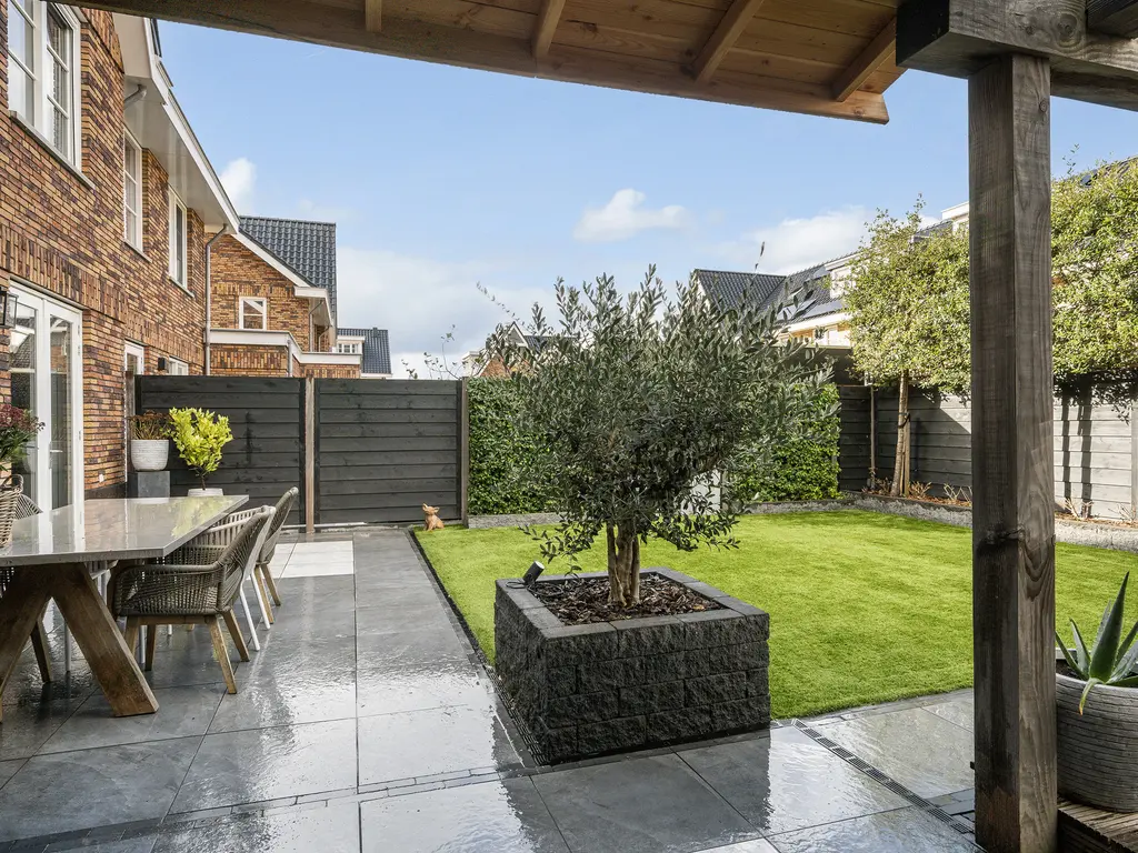 Witzand 7, NAALDWIJK