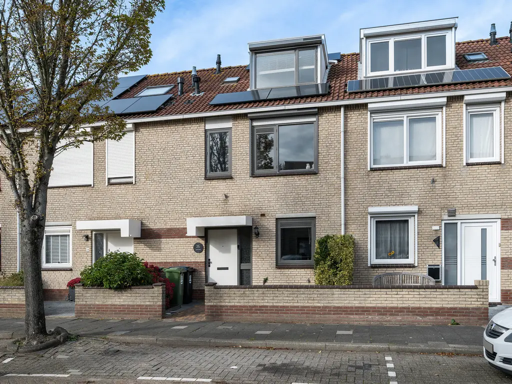 Laan van Delfland 26, MONSTER