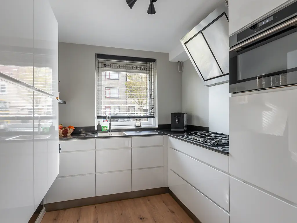 Laan van Delfland 26, MONSTER