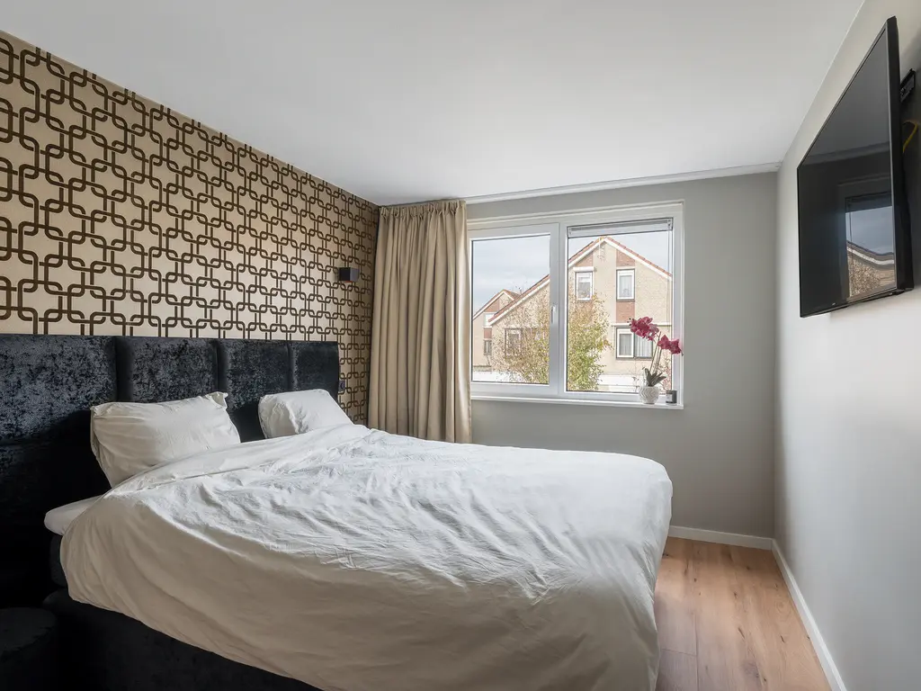 Laan van Delfland 26, MONSTER