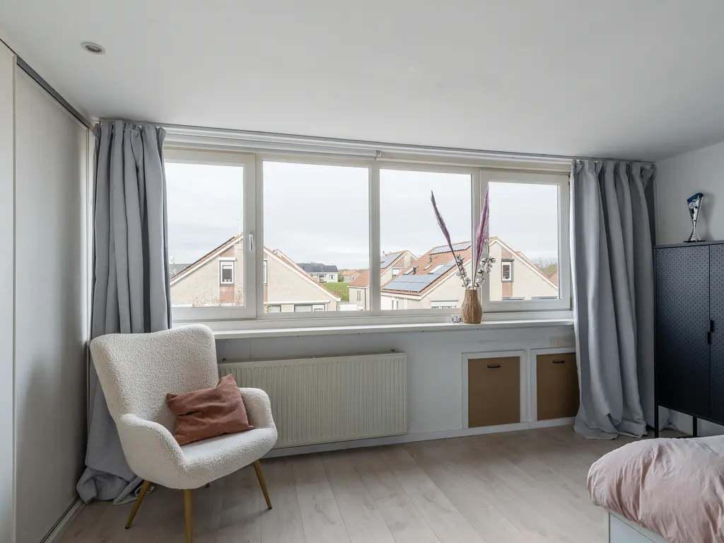 Laan van Delfland 26, MONSTER