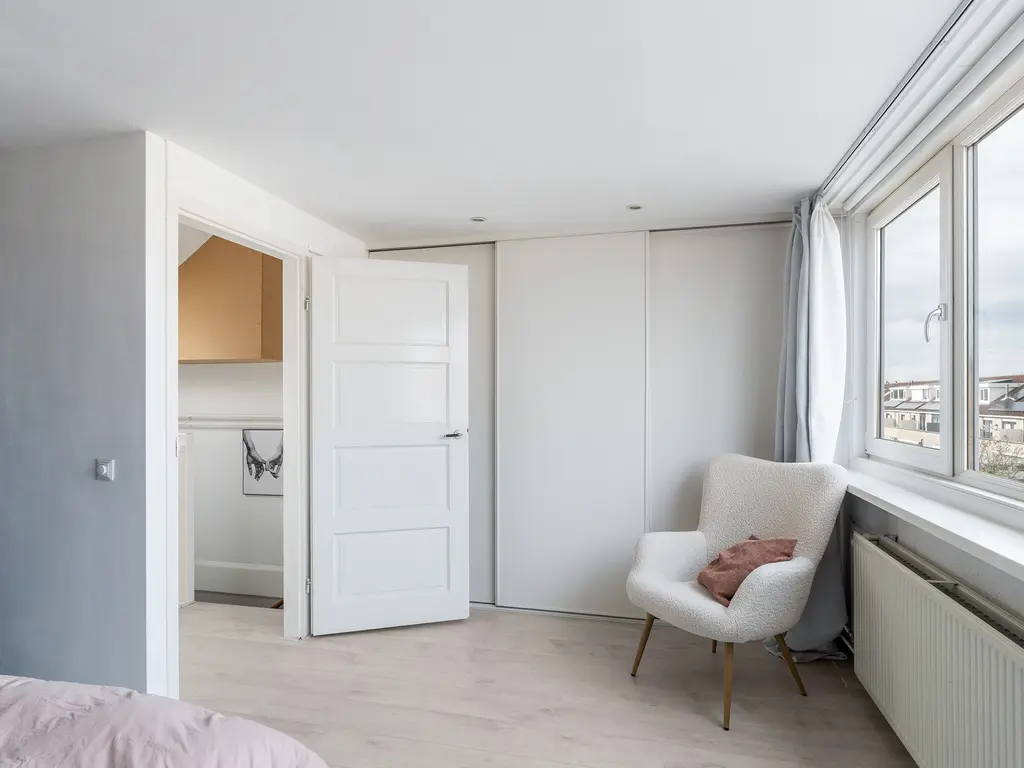 Laan van Delfland 26, MONSTER