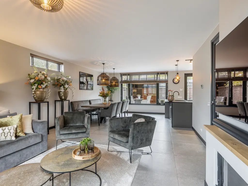 van de Kasteelestraat 117, 'S-GRAVENZANDE