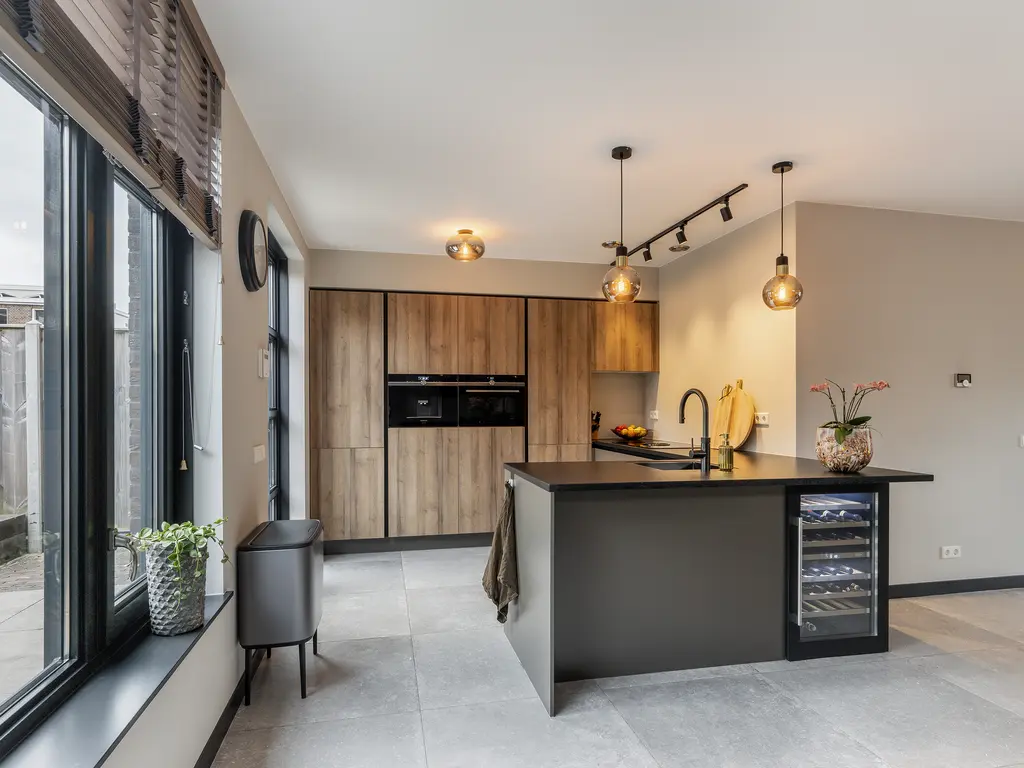 van de Kasteelestraat 117, 'S-GRAVENZANDE