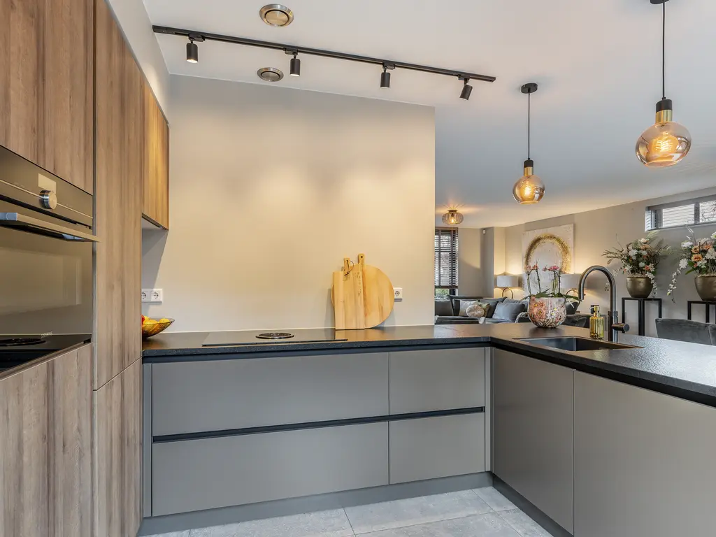 van de Kasteelestraat 117, 'S-GRAVENZANDE