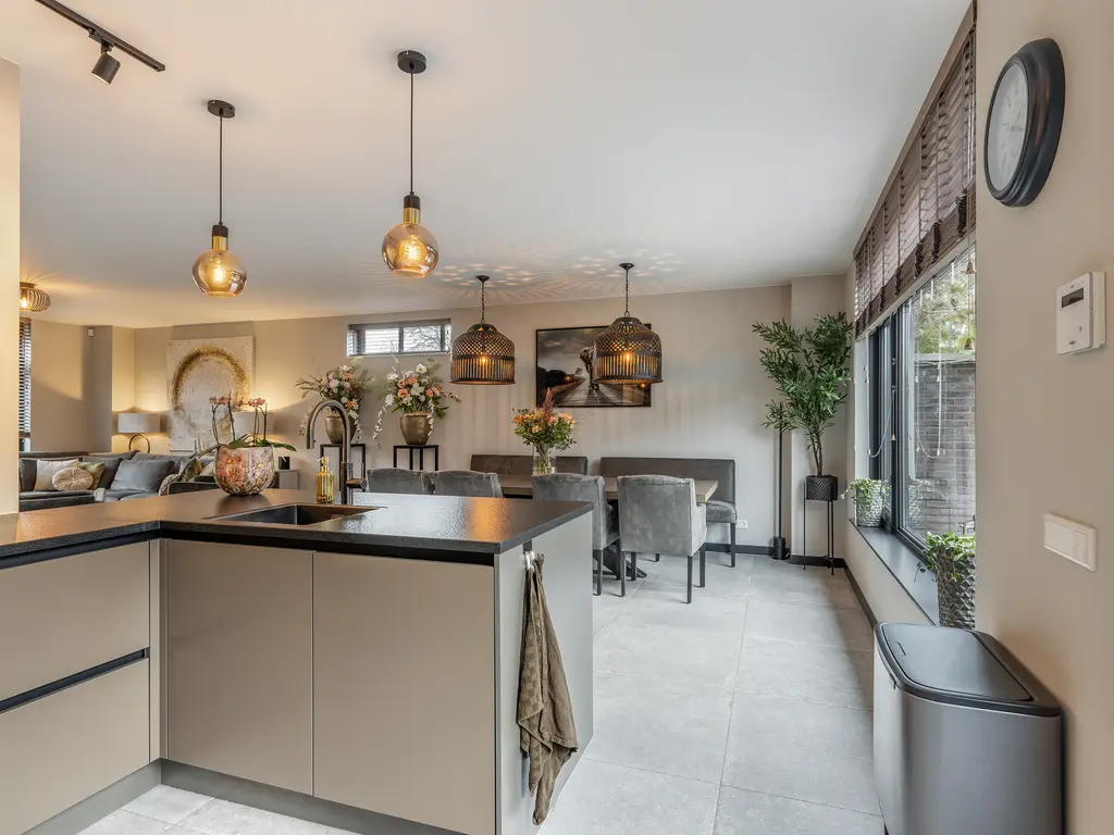 van de Kasteelestraat 117, 'S-GRAVENZANDE