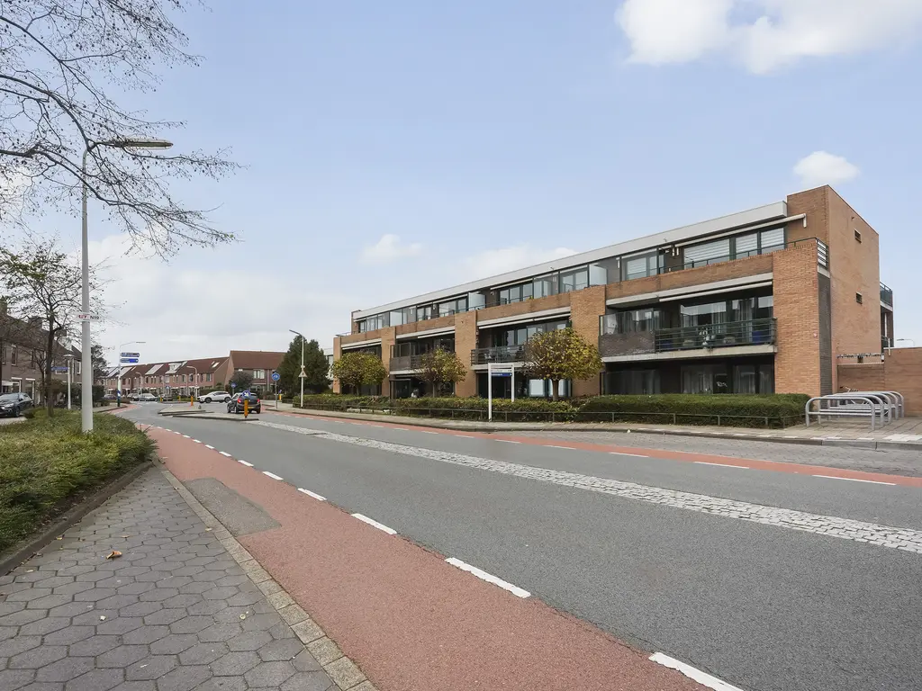 Hellendaalweg 22, 'S-GRAVENZANDE