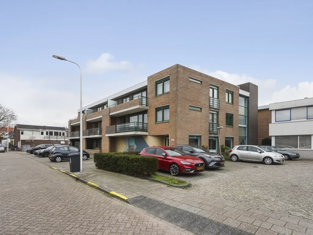 Hellendaalweg 22, 'S-GRAVENZANDE