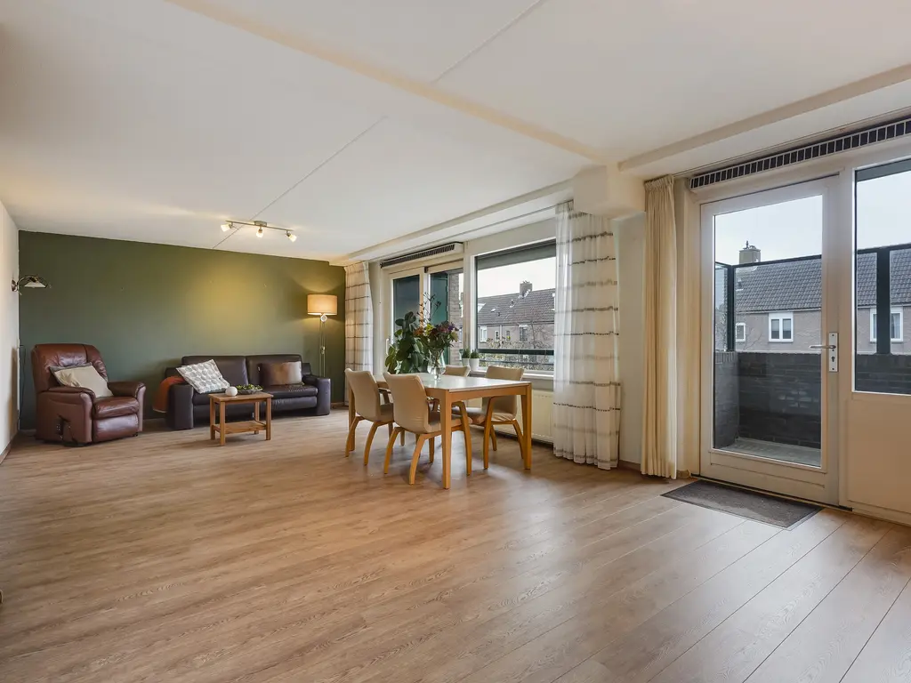 Hellendaalweg 22, 'S-GRAVENZANDE