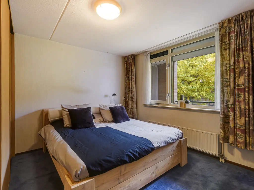 Hellendaalweg 22, 'S-GRAVENZANDE