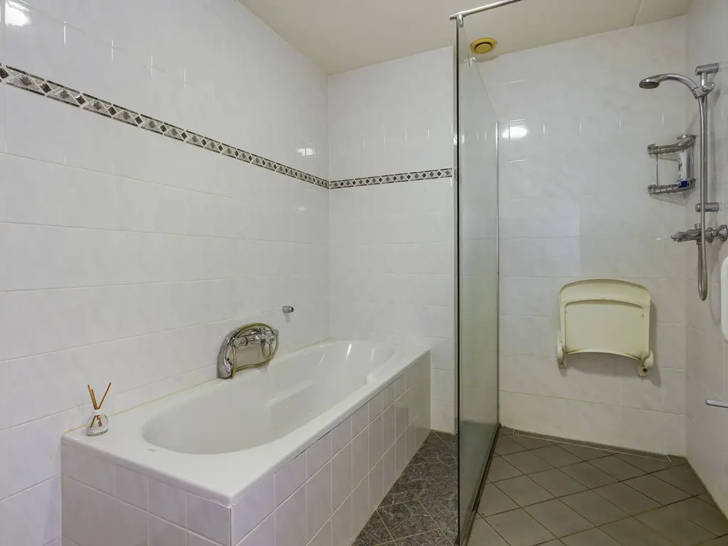 Hellendaalweg 22, 'S-GRAVENZANDE