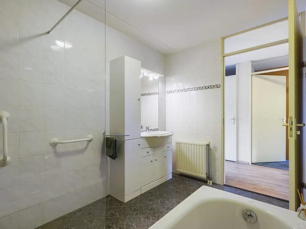 Hellendaalweg 22, 'S-GRAVENZANDE