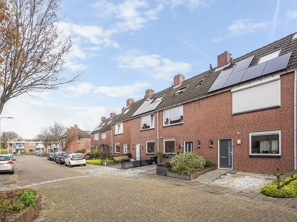 Heliotroop 39, 'S-GRAVENZANDE