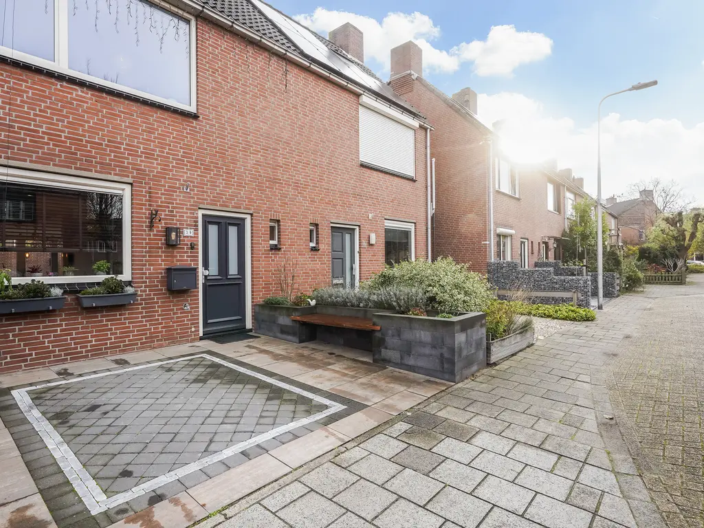 Heliotroop 39, 'S-GRAVENZANDE