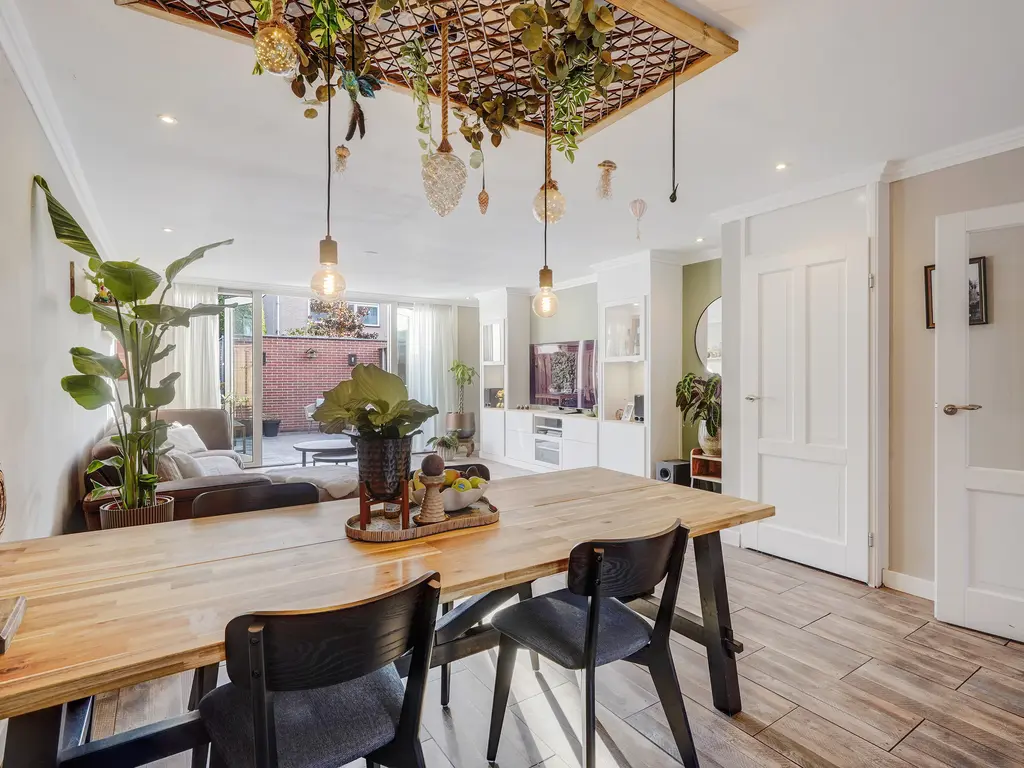 Heliotroop 39, 'S-GRAVENZANDE