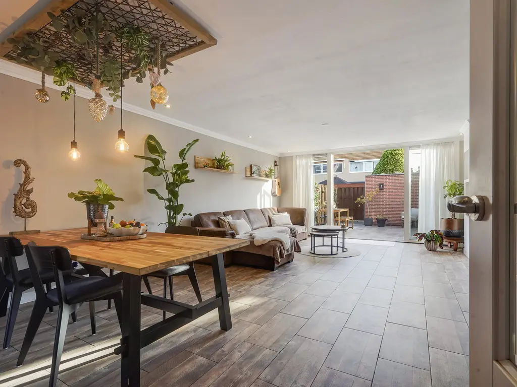 Heliotroop 39, 'S-GRAVENZANDE