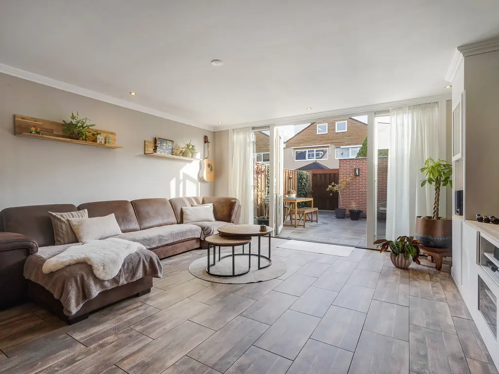 Heliotroop 39, 'S-GRAVENZANDE