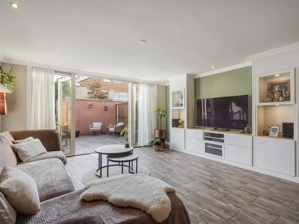 Heliotroop 39, 'S-GRAVENZANDE