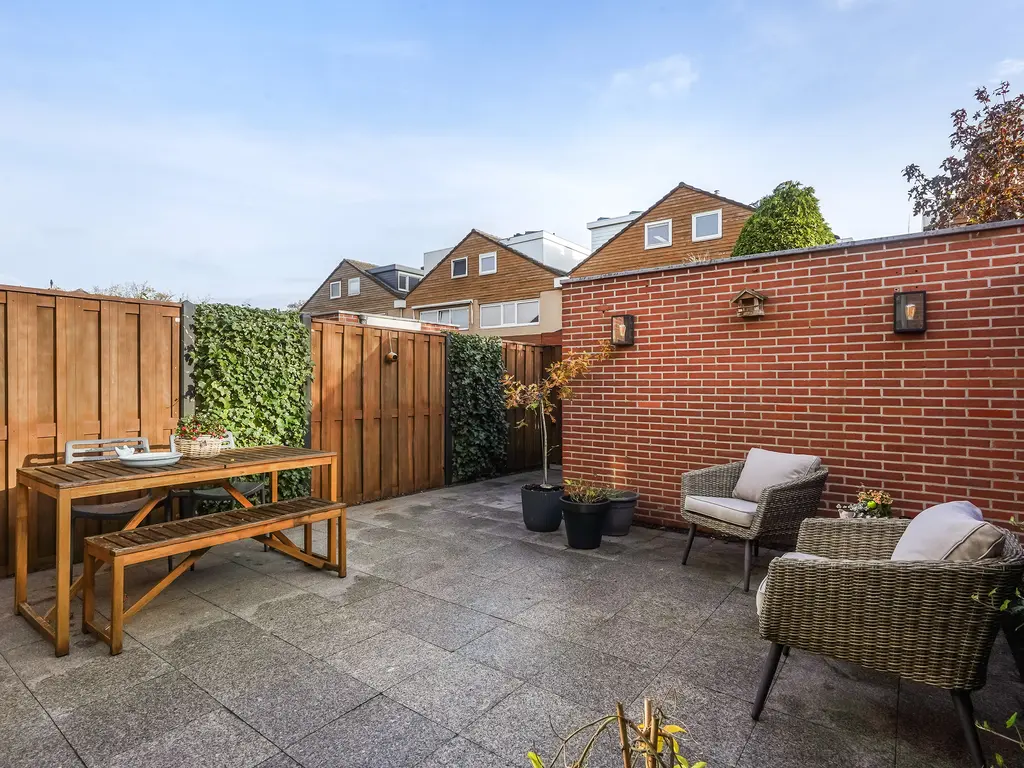 Heliotroop 39, 'S-GRAVENZANDE