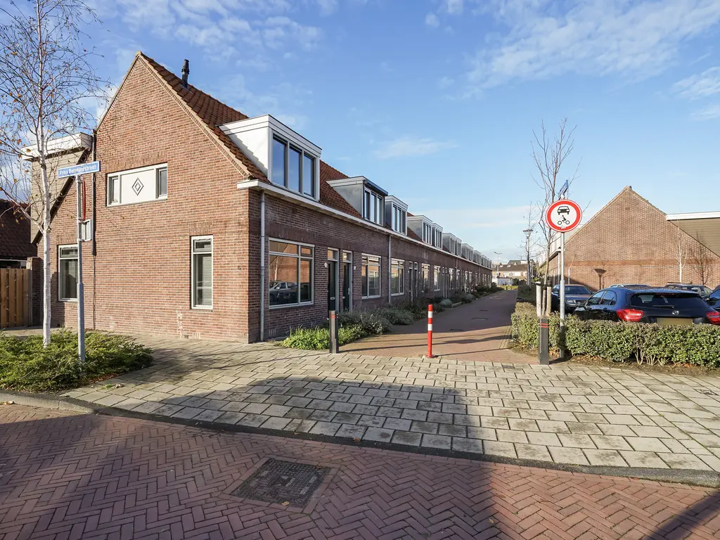 Van Deursenstraat 3, NAALDWIJK