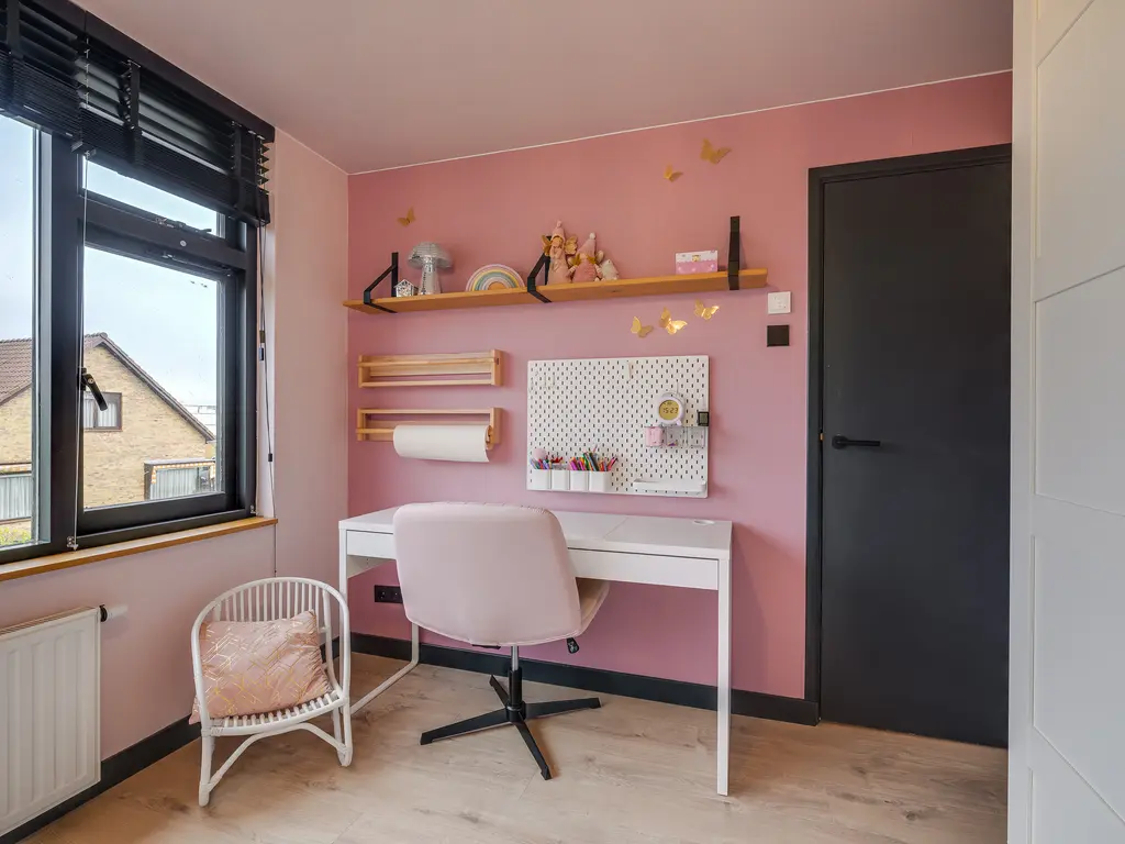 Heenweg 29, 'S-GRAVENZANDE