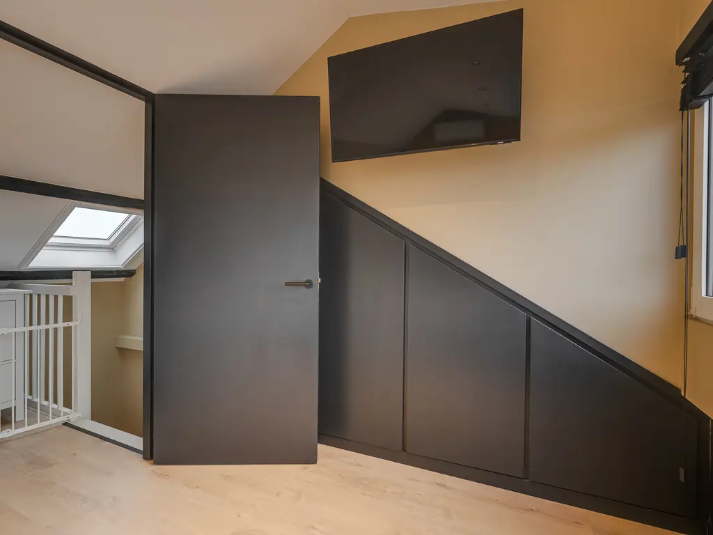 Heenweg 29, 'S-GRAVENZANDE