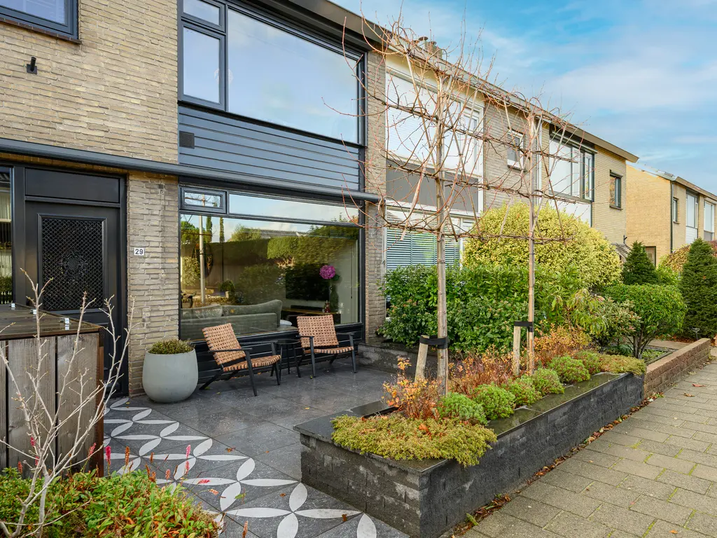 Heenweg 29, 'S-GRAVENZANDE