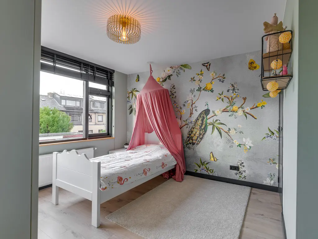 Heenweg 29, 'S-GRAVENZANDE