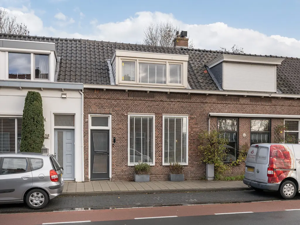 Naaldwijkseweg 160, 'S-GRAVENZANDE