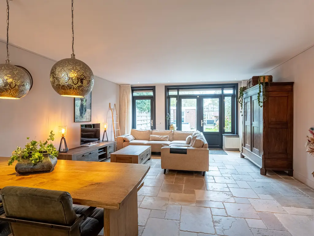 Oudelandstraat 12, 'S-GRAVENZANDE