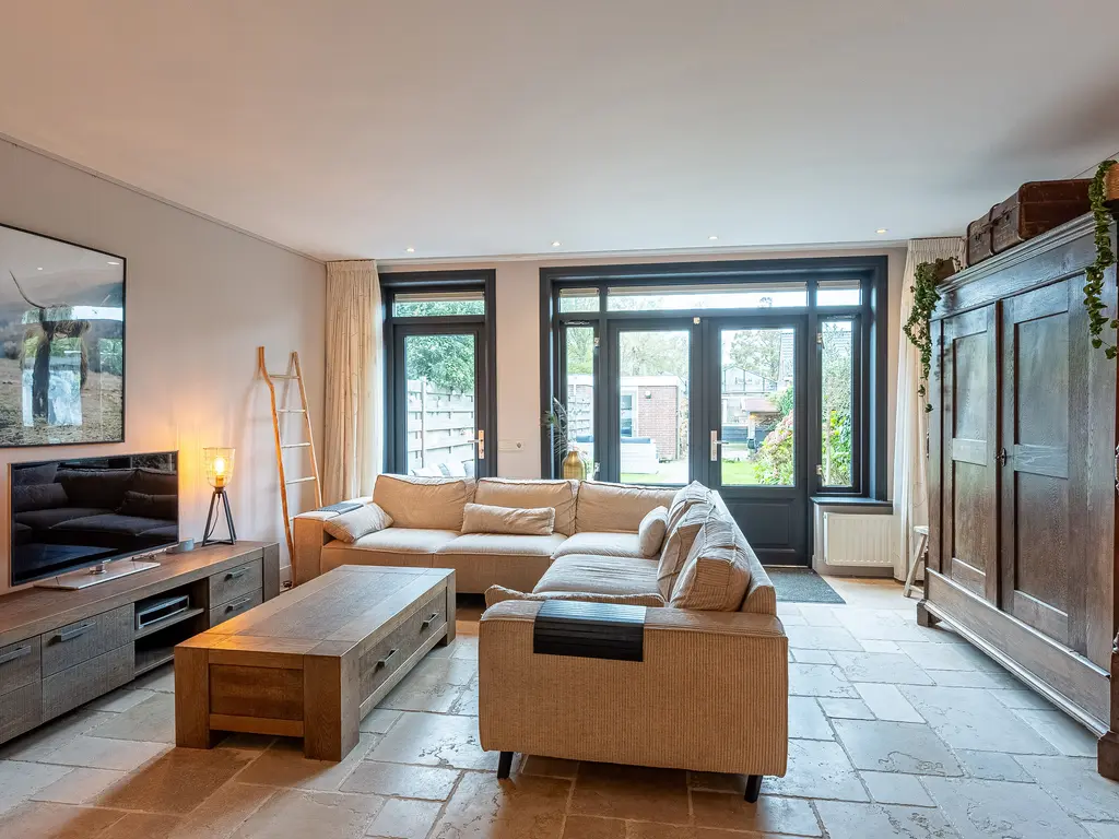 Oudelandstraat 12, 'S-GRAVENZANDE