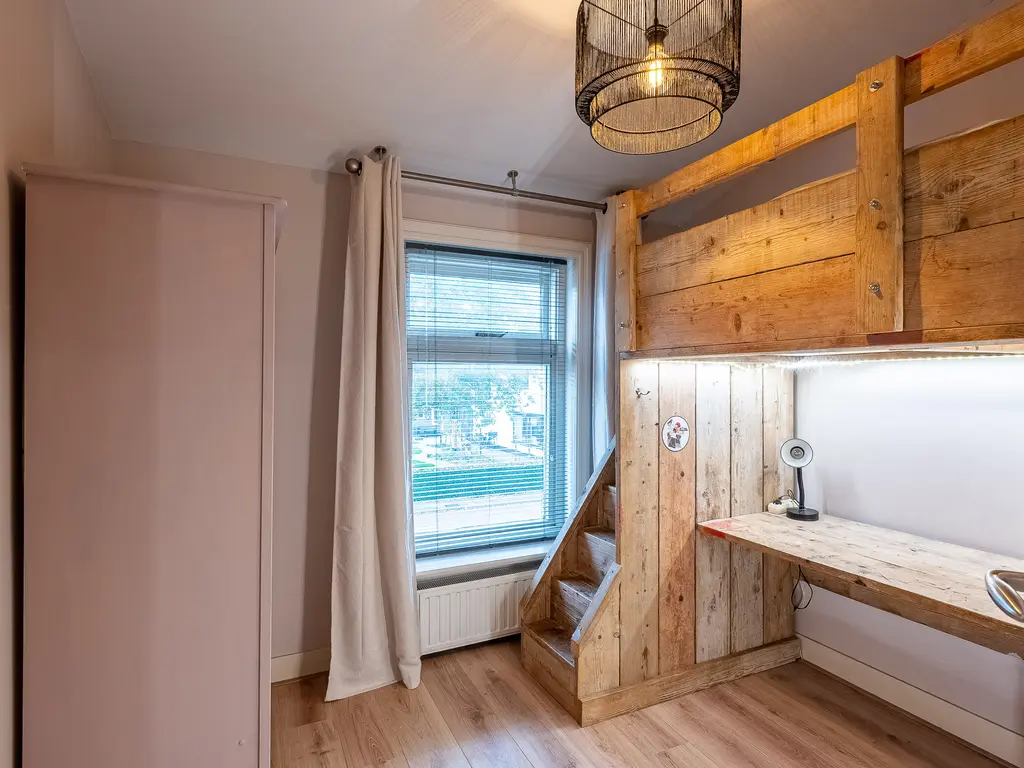 Oudelandstraat 12, 'S-GRAVENZANDE